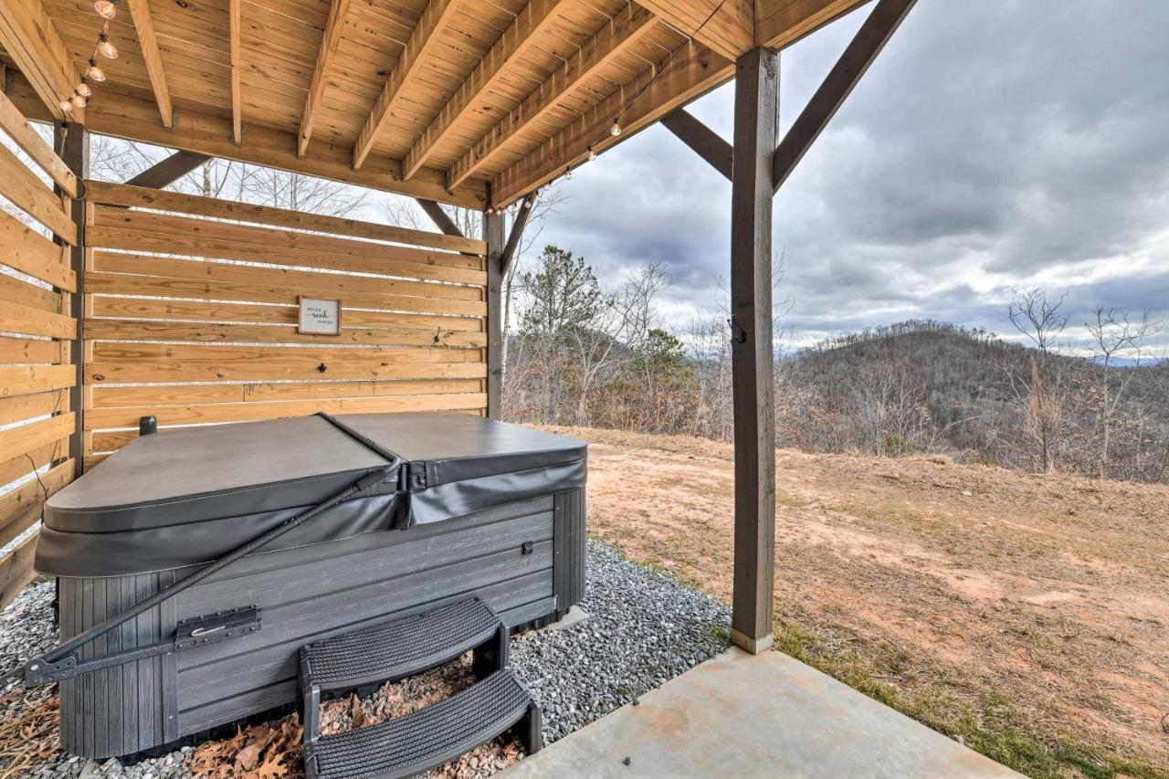 Scenic Hillside Cabin In Sylva With Hot Tub And Views! Exterior photo